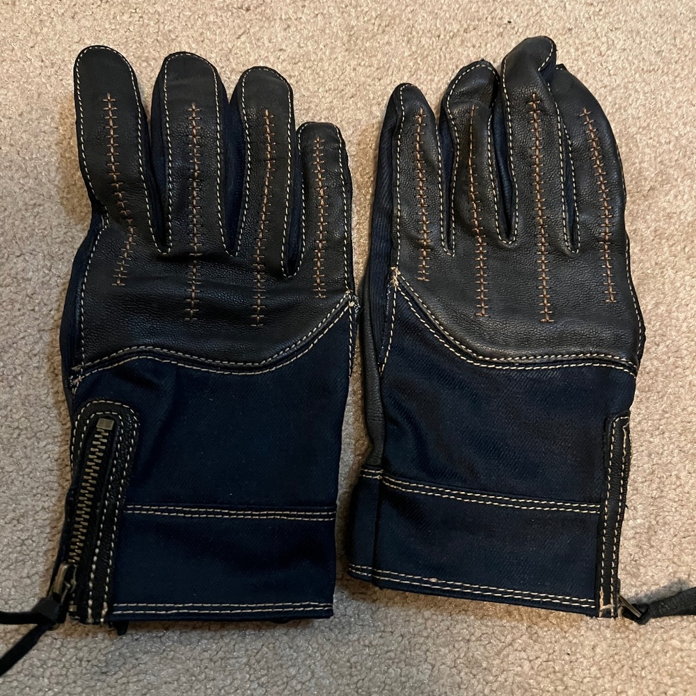 Harley Davidson women's riding gloves